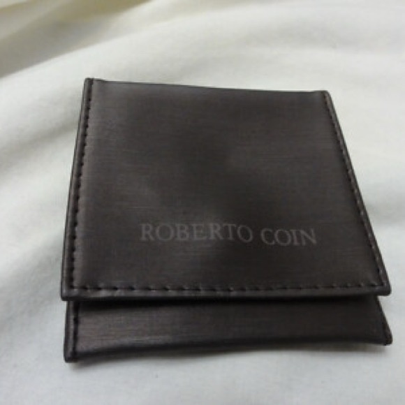 NWT Roberto Coin Tiny Treasures 0.11 TCW Diamond 18kGold Cross Pendant Necklace - Picture 9 of 9